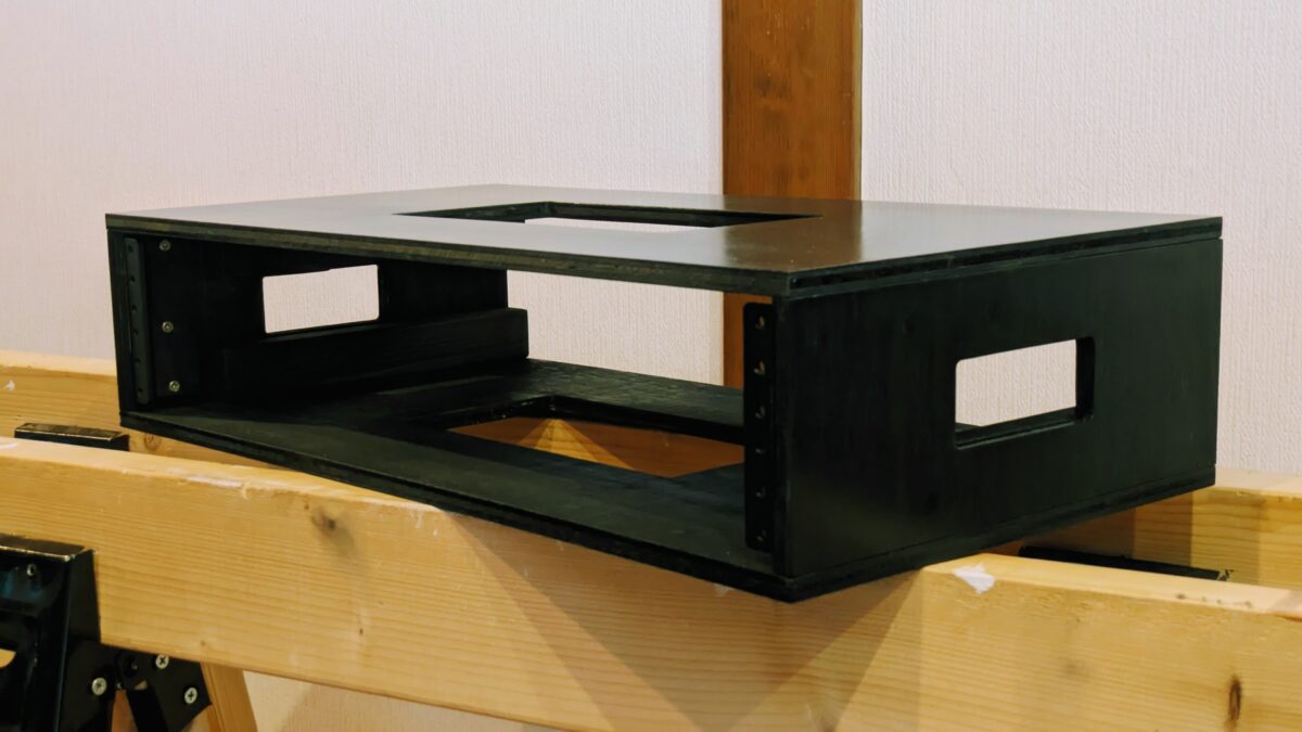 DIYラックケース_軽量_排熱_完成品